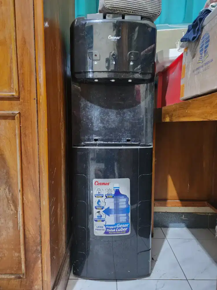 Dispenser Cosmos CWD-7601