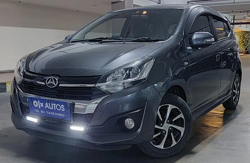 DP MURAH Daihatsu Ayla 1.2 R Bensin-MT 2019 Abu CAIID