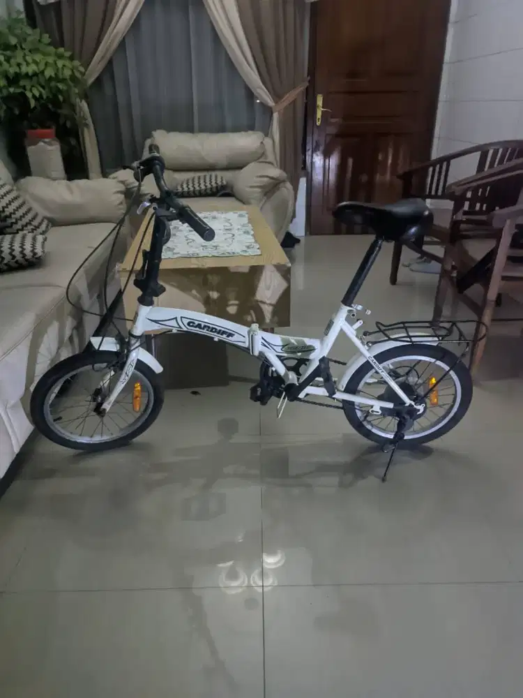 Sepeda lipat Genio Cardiff 6 Speed