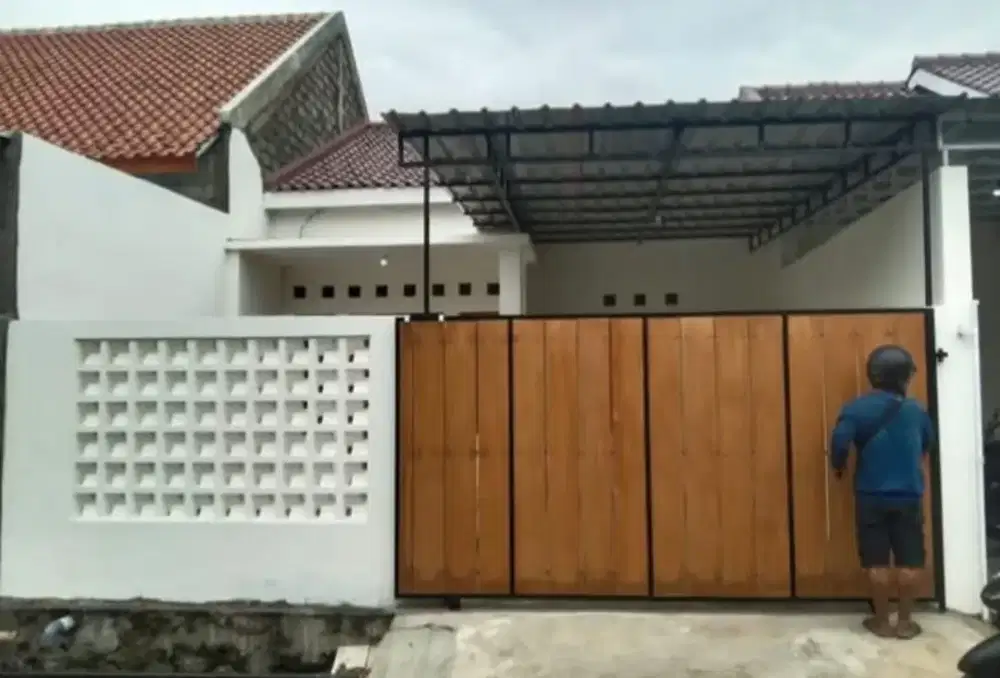 Jual rumah baru lokasi Banyuagung Kadipiro lt 102m hrg 600jt nego