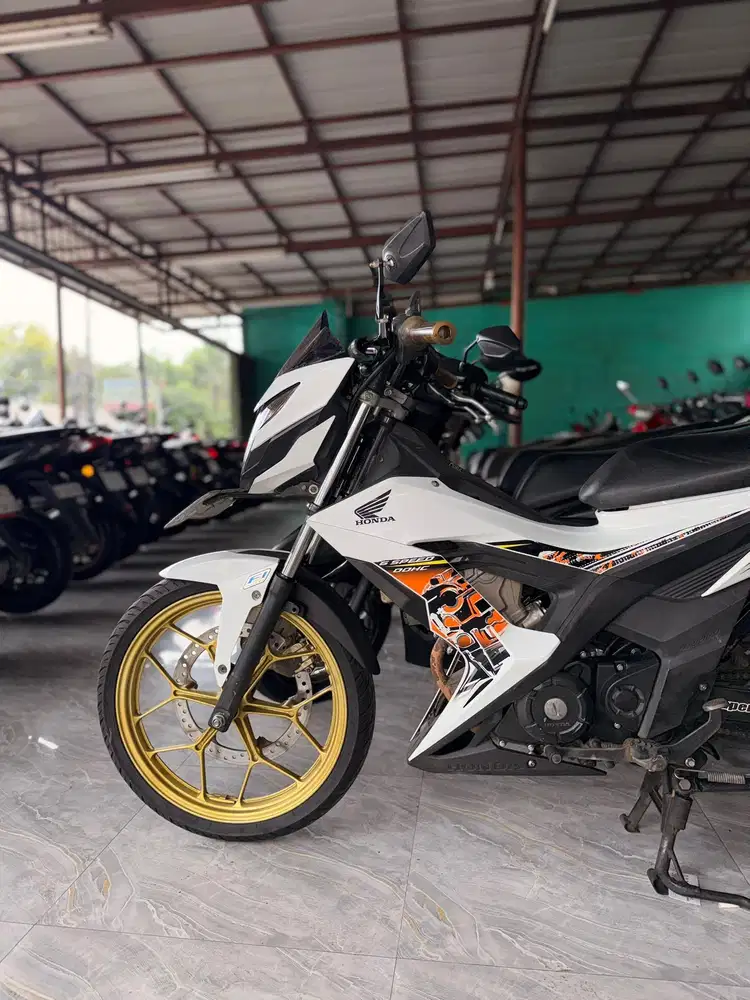 Sonic 2016 mulus terawat