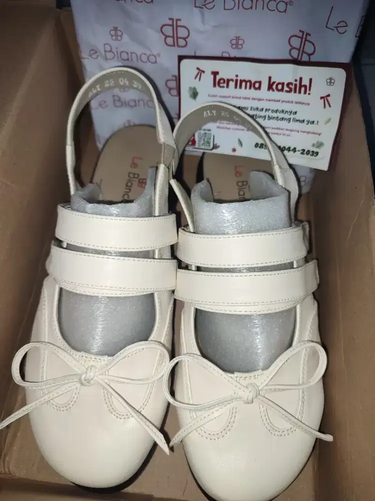 Sepatu wanita coquette