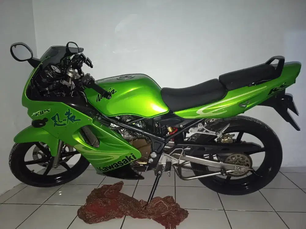 ninja rr 2010 
STNK BPKB LENGKAP
pajak hidup Terima beres