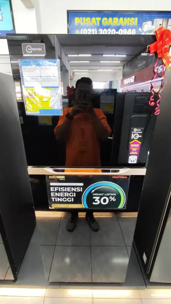 Kulkas Polytron PRM31X 300L Inverter, bisa dicicil pakai SPayLater