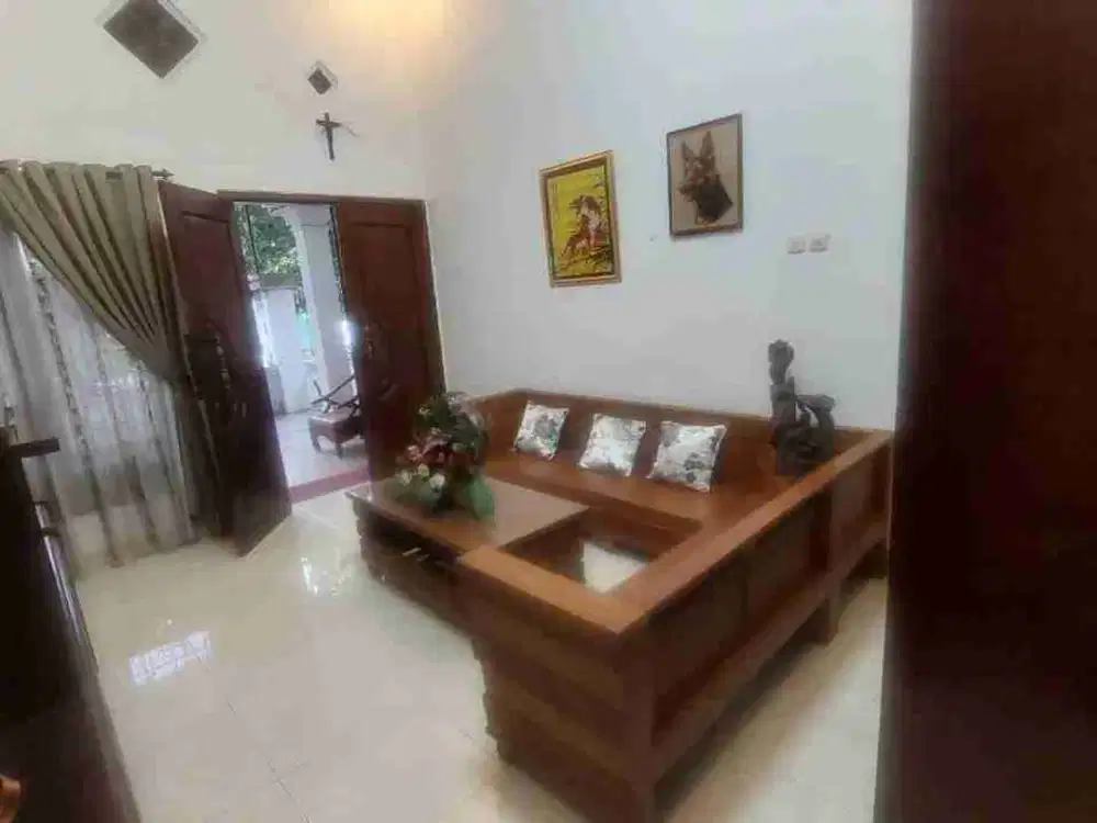 Rumah Bagus 2lantai Full Furnished Siap Huni Didekat Rs Columbia