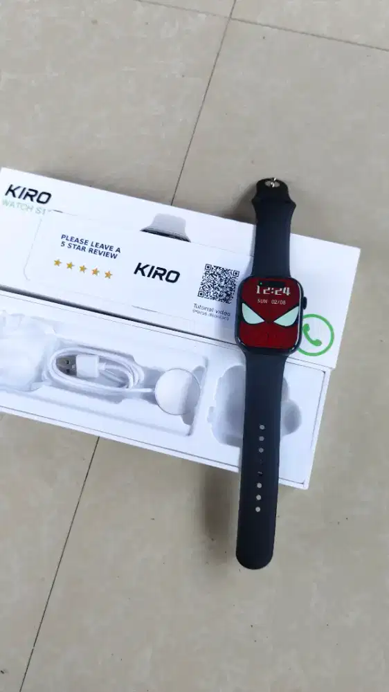 Kiro Smartwatch Warna Hitam