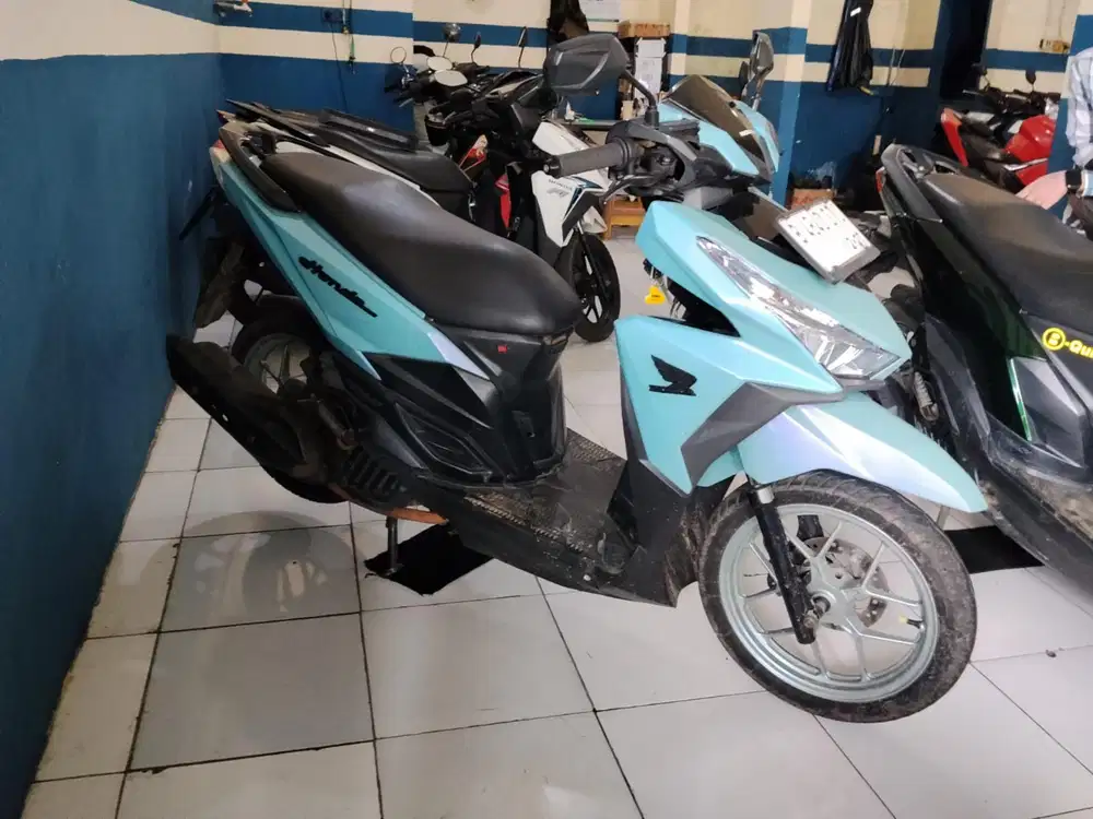 Jual Vario 150 cc 2017 surat lengkap