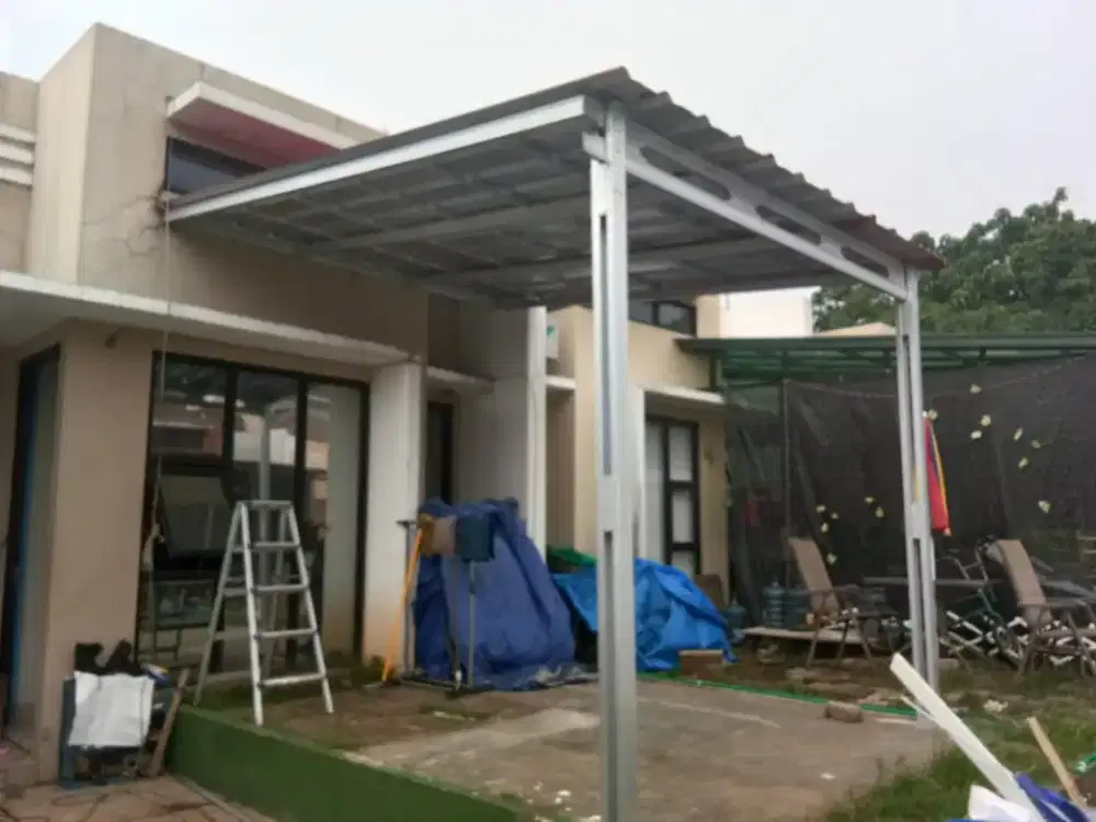 Pasang kanopi baja ringan