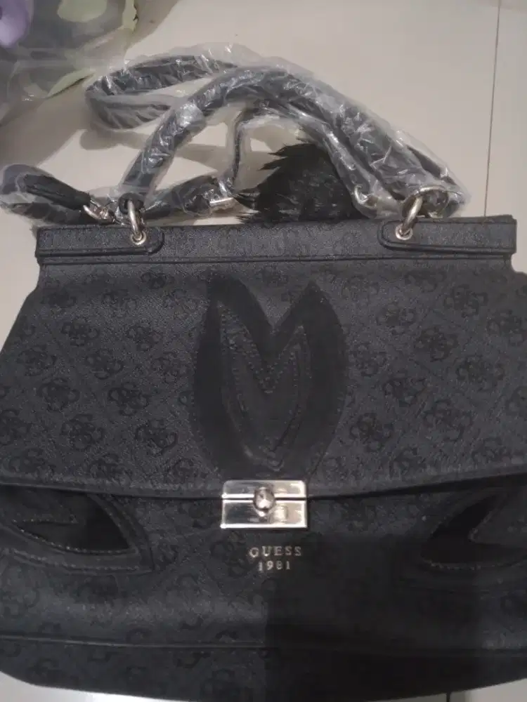 Dijual Tas murah GUESS Original