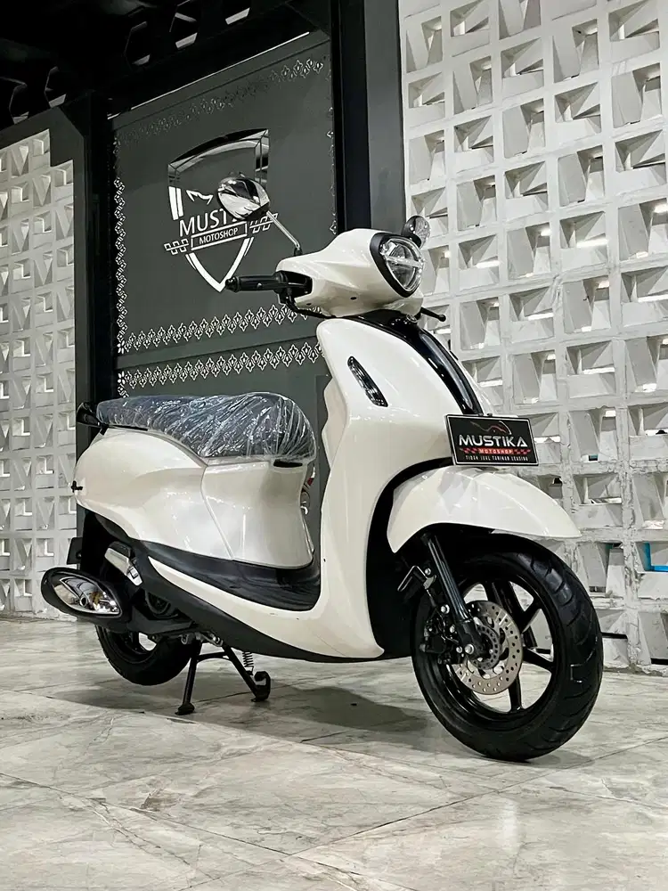 YAMAHA GRAND FILANO 2023 - Chintia Mustika