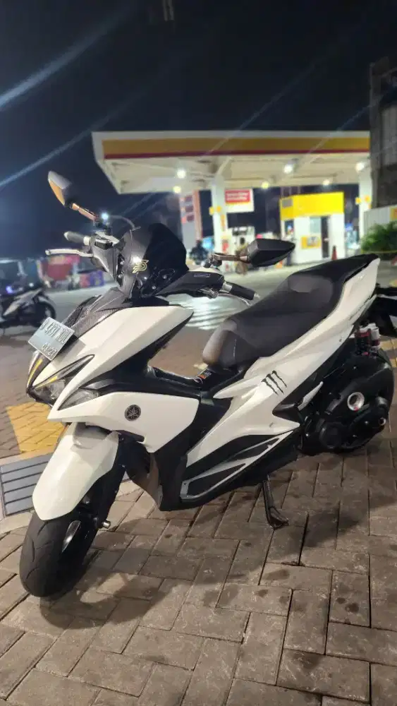 AEROX Putih Tipe S