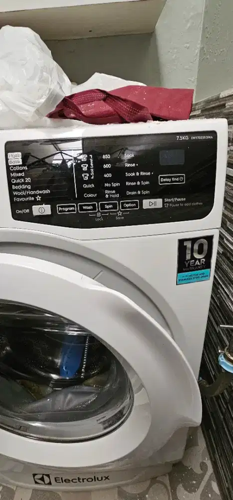 Mesin Cuci Electrolux