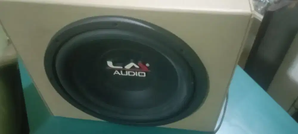 subwoofer merk LM AUDIO 12 inch