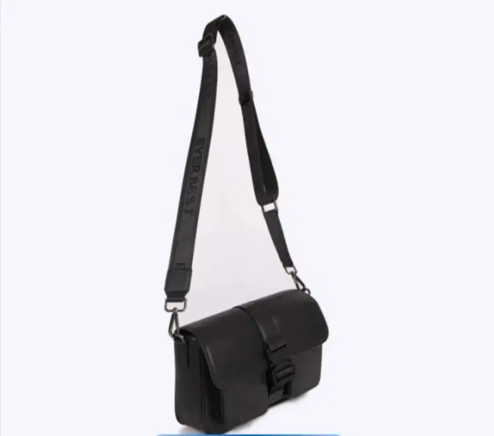 Tas slempang everbest