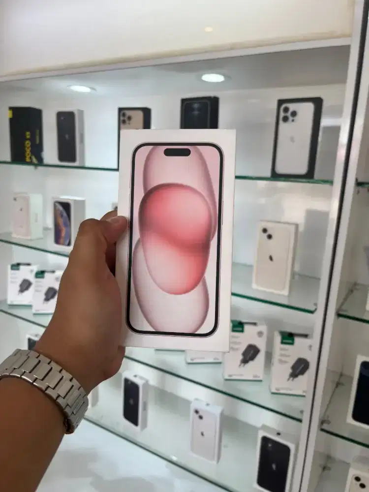 iPhone 15 basic pink ibox