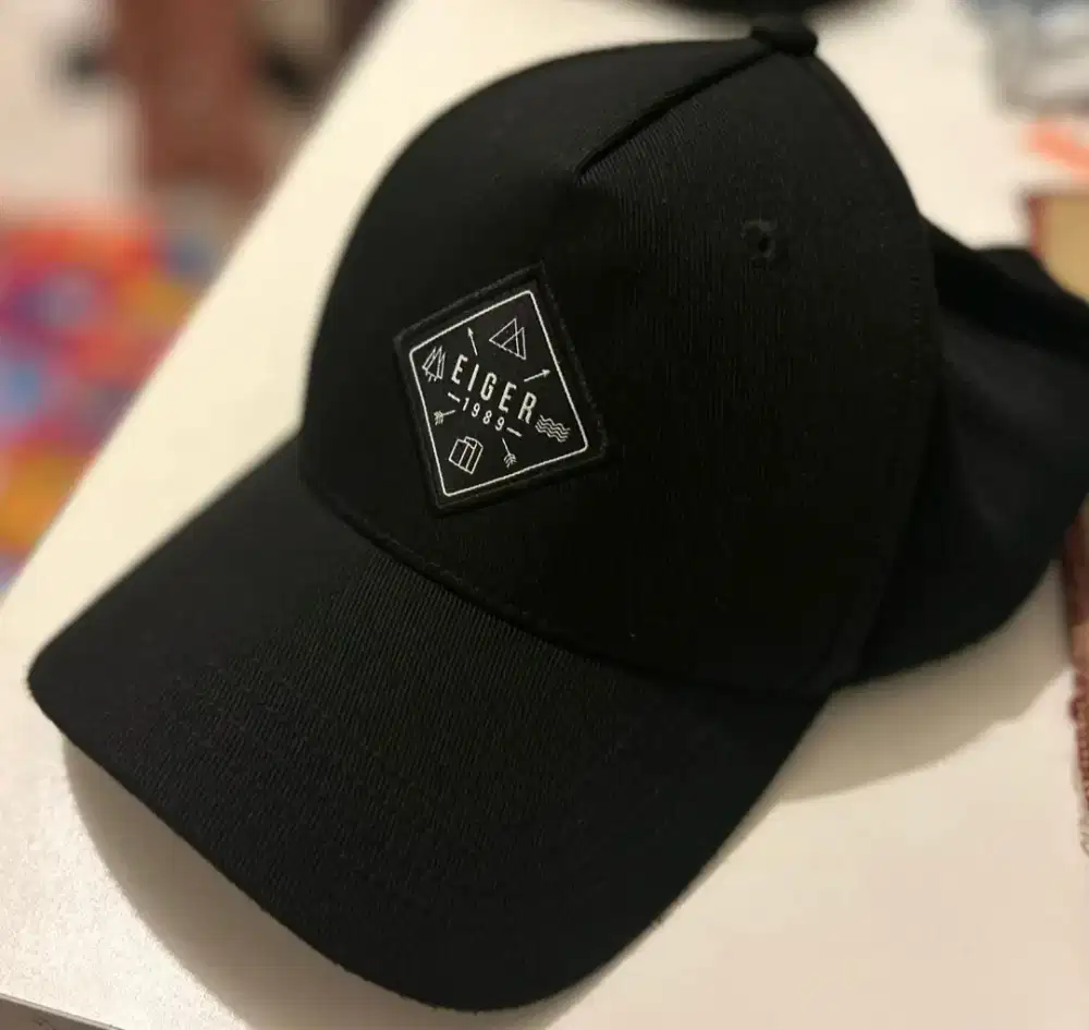 2 buah topi eiger original