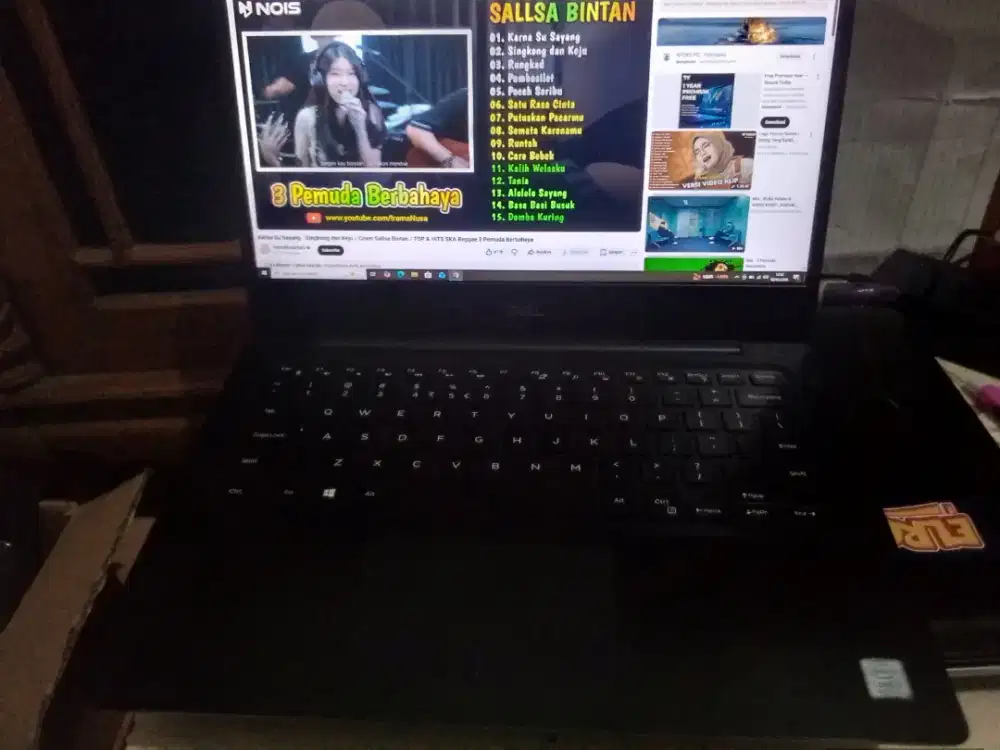 Di jual laptop dell vostro 5481