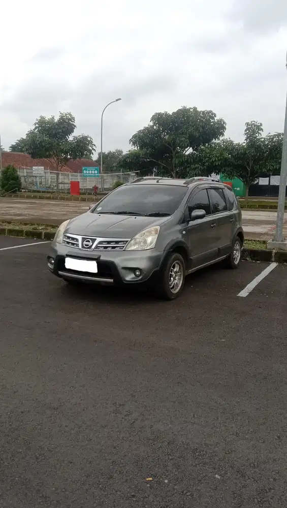 Nissan Livina 2013 Bensin