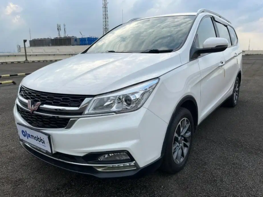 DP RENDAH Wuling Cortez 1.5 CT L Bensin-AT 2019 PKJ