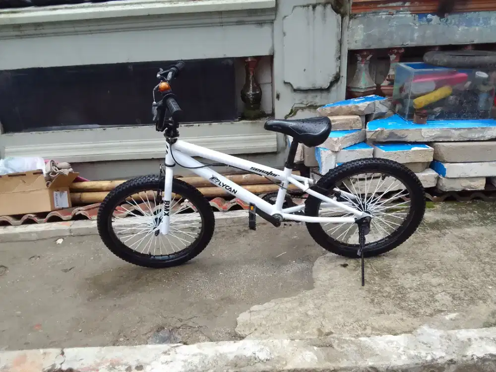Speda BMX ukuran 20merk senator