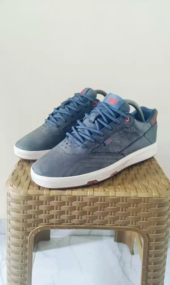 Sepatu Caterpillar original size 40