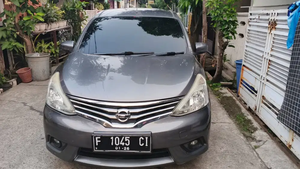 Nissan Grand livina 2013 Bensin