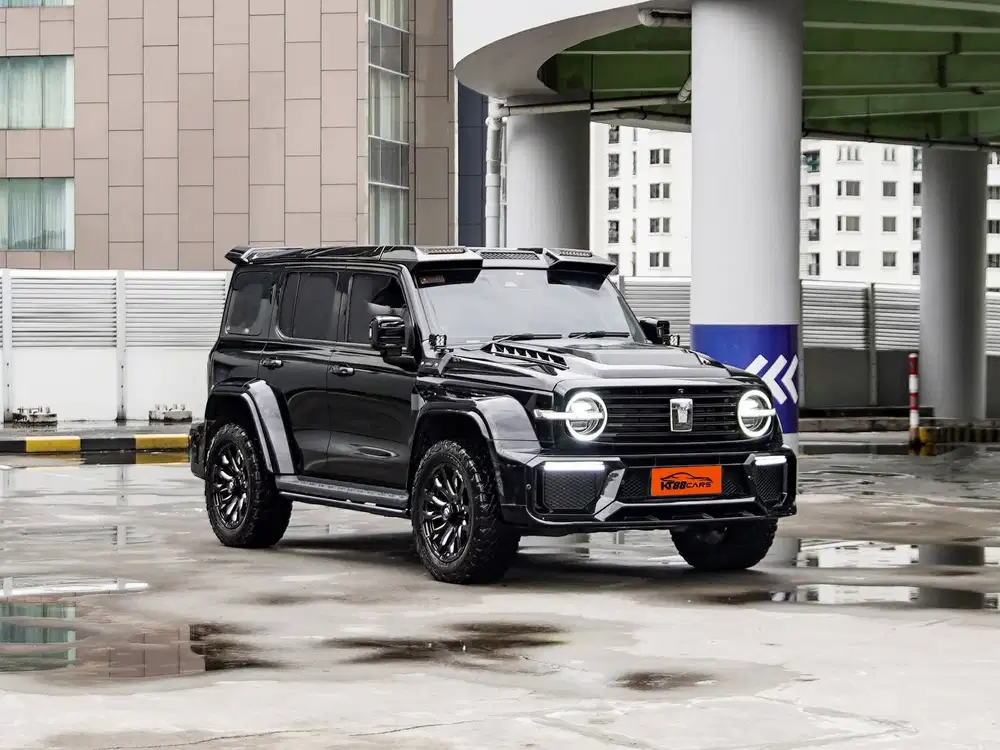 GWM Tank 300 HEV 2.0 hybrid 2024 pemakaian 2025 hitam matic