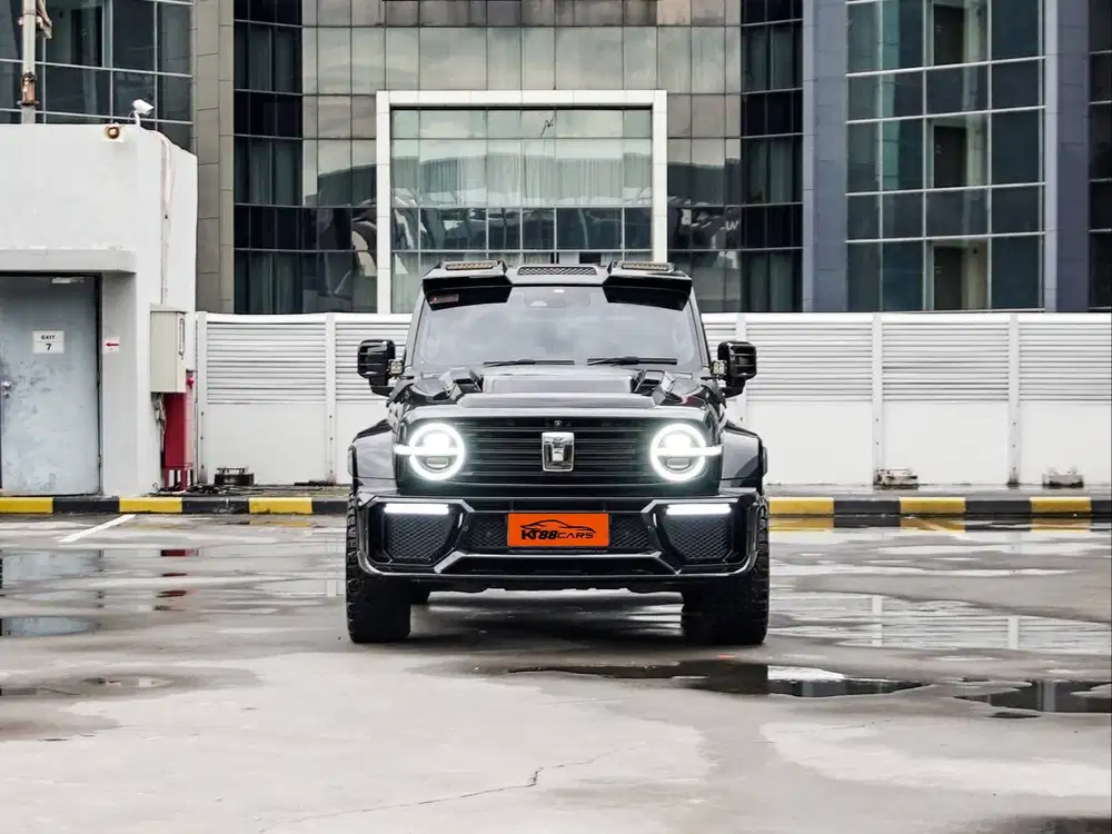 GWM Tank 300 HEV 2.0 hybrid 2024 pemakaian 2025 hitam matic