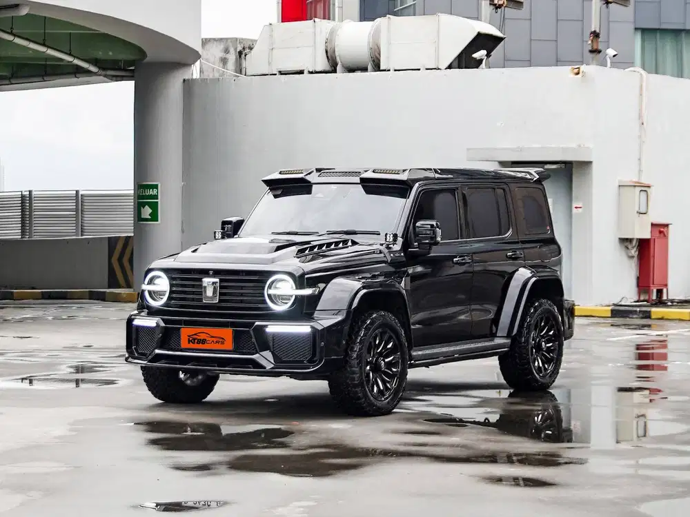 GWM Tank 300 HEV 2.0 hybrid 2024 pemakaian 2025 hitam matic