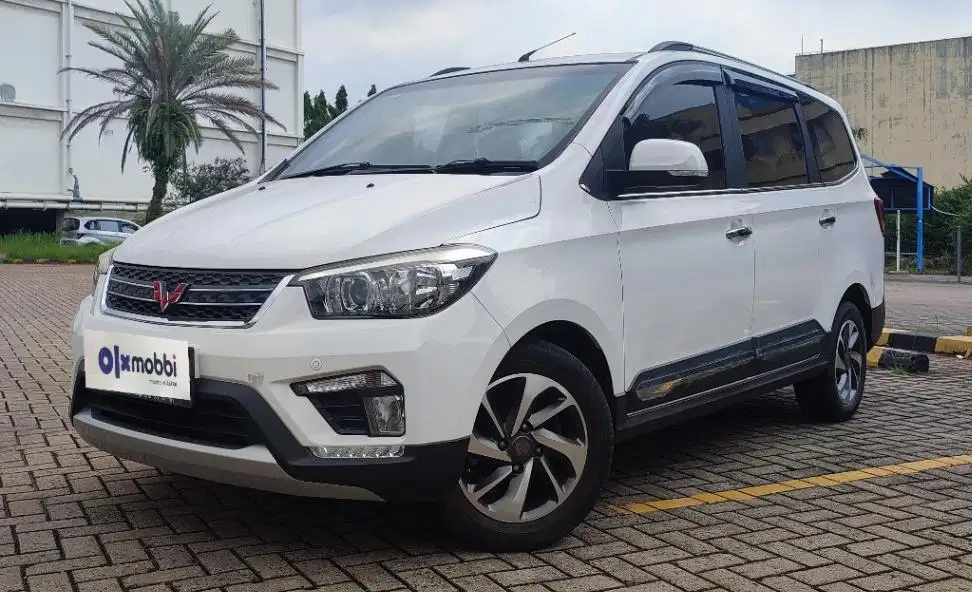 TDP 6,JT, TERMURAH Wuling Confero S 1.5 C Lux Bensin-MT Putih 2020