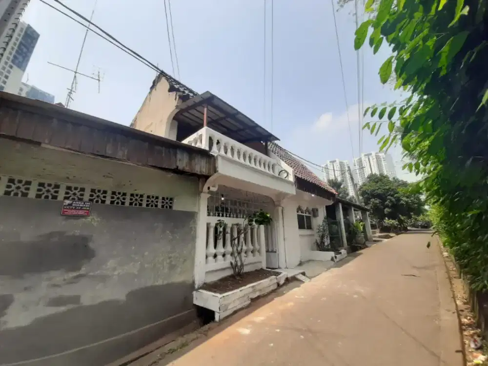 Dijual cepat  rumah tingkat , samping mall Kokas