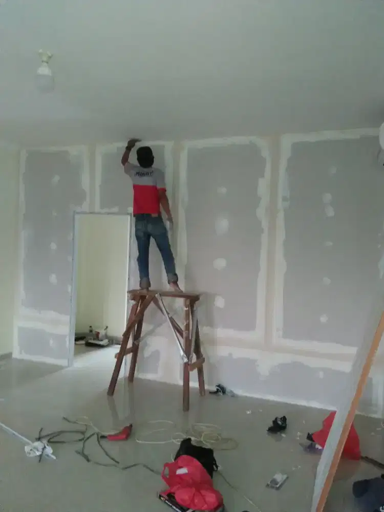 Partisi gypsum rangka hollow