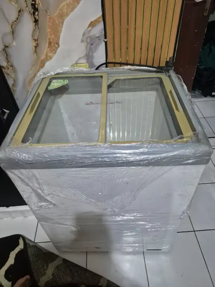 Freezer sliding door kap 100 liter siap pakai