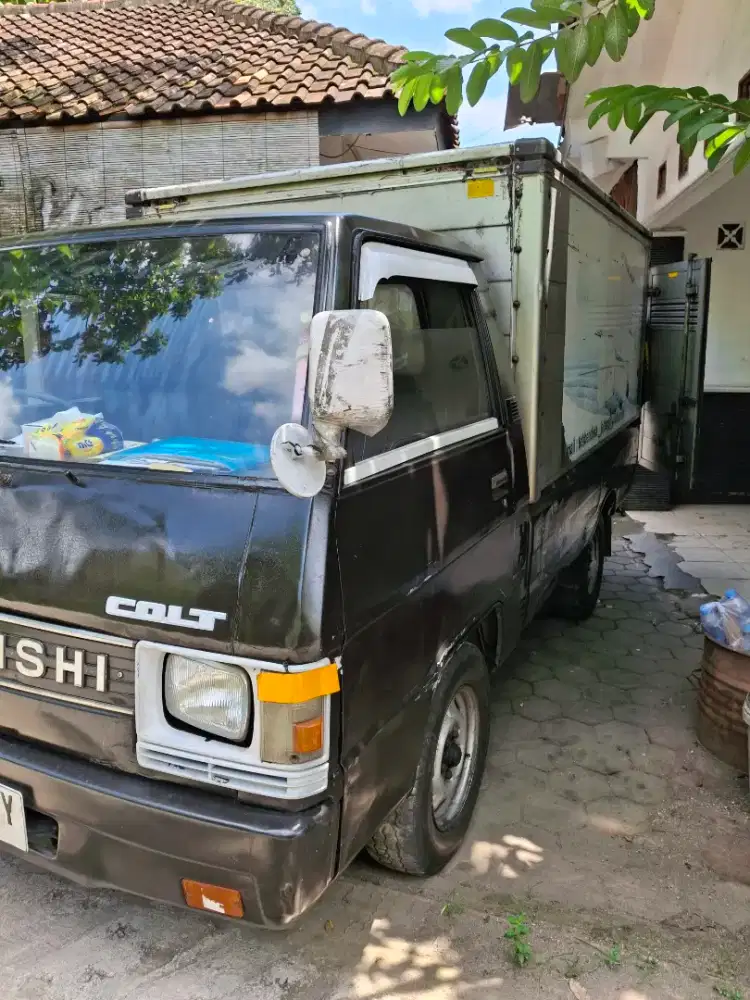 Dicari Sopir Box L-300 Dan Serabutan Kebersihan