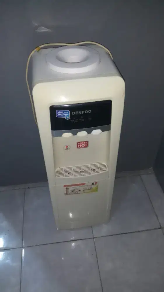 Jual dispenser 3in1 merk denpo dingin es kompresor