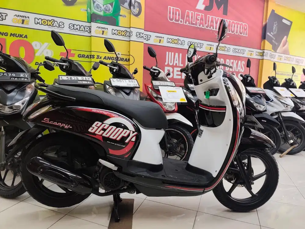Harga Terjangkau ^ Honda Scoopy Sporty th 2015.