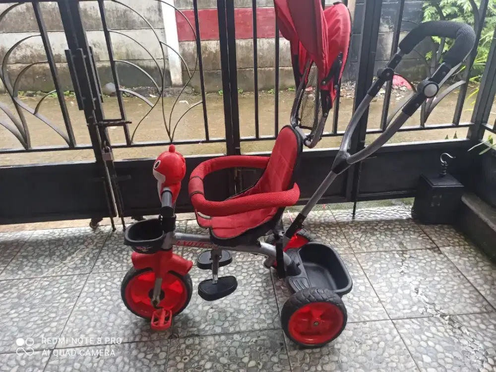 Sepeda roda tiga baby shark