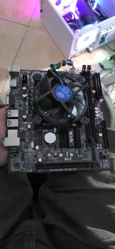 Core i7 7700 + mainboard h110