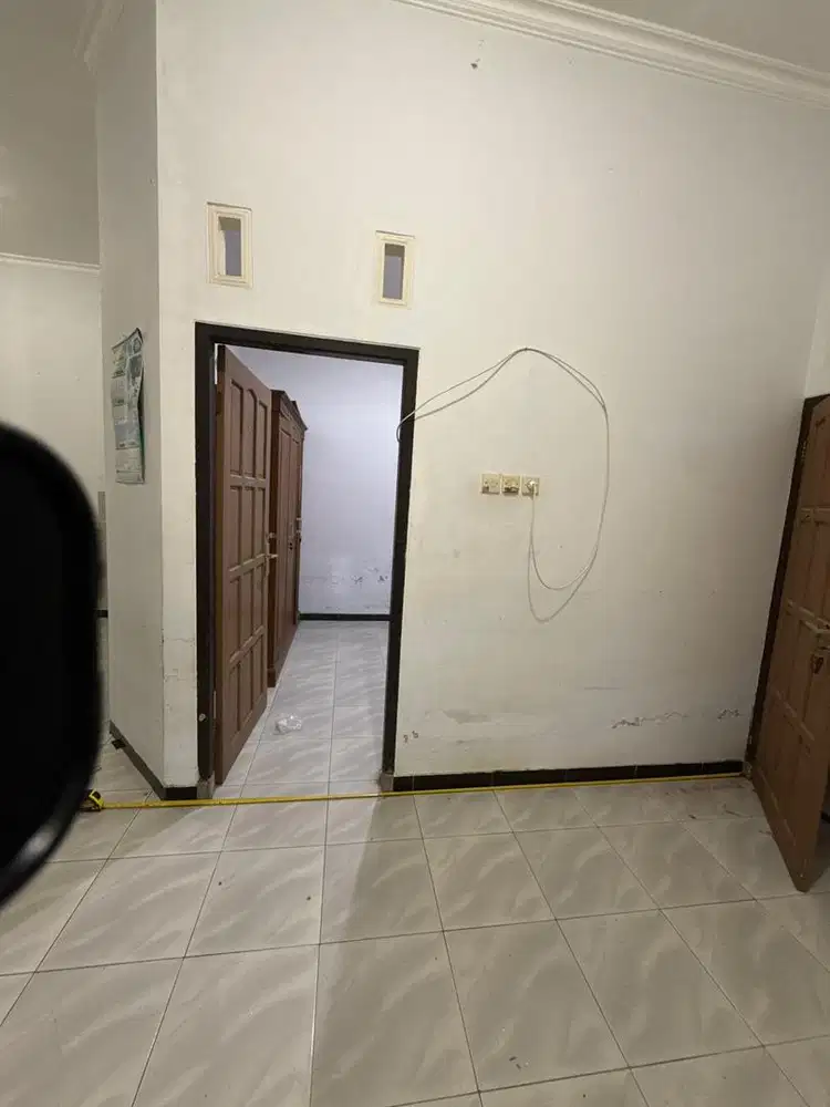 Dicari Bantuin Bersihin Rumah Kosong