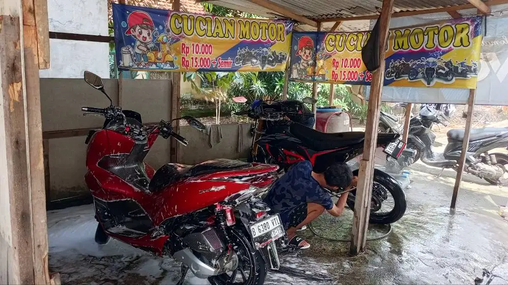 Operator steam motor