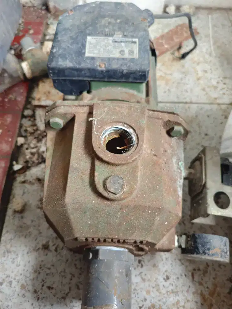 Pompa Air Shimizu Bekas