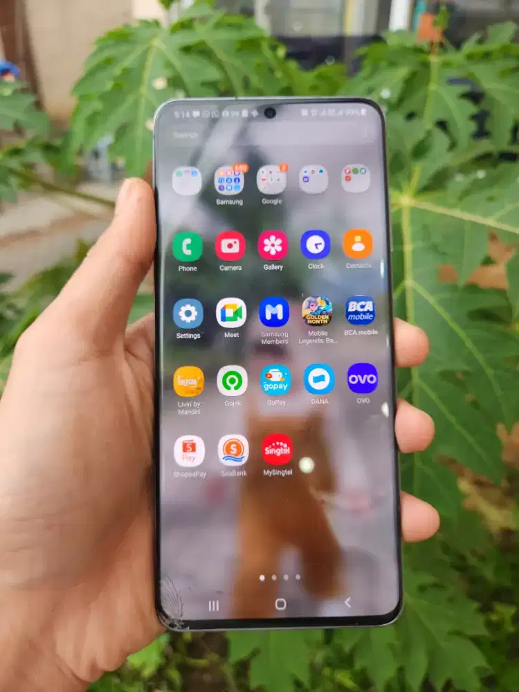 SAMSUNG S20 Ultra 5G
RAM 12/128