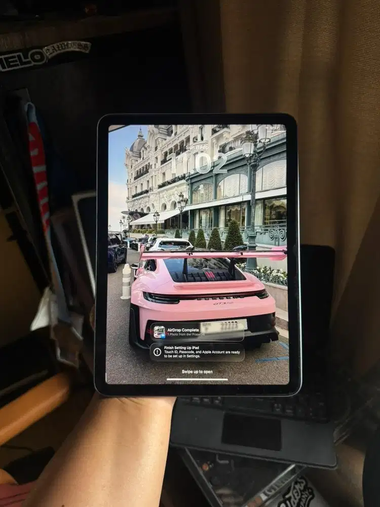 ipad air 5 M1 256gb wifi only ibox + keyboard