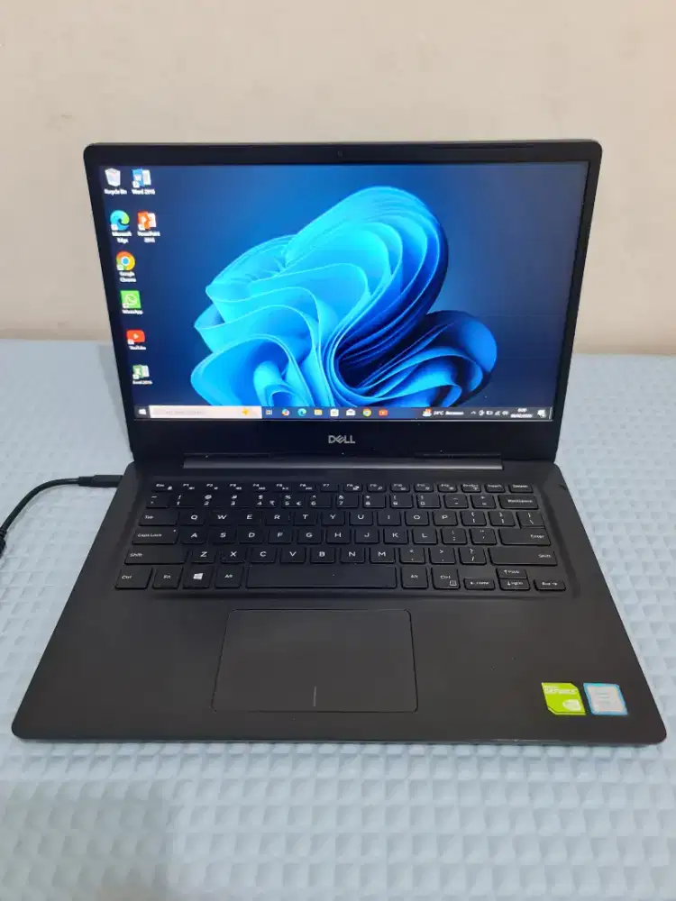 DELL 5481 CORE I7 GEN8 8GB NVME SSD 256GB DUAL VGA NVIDIA MX130