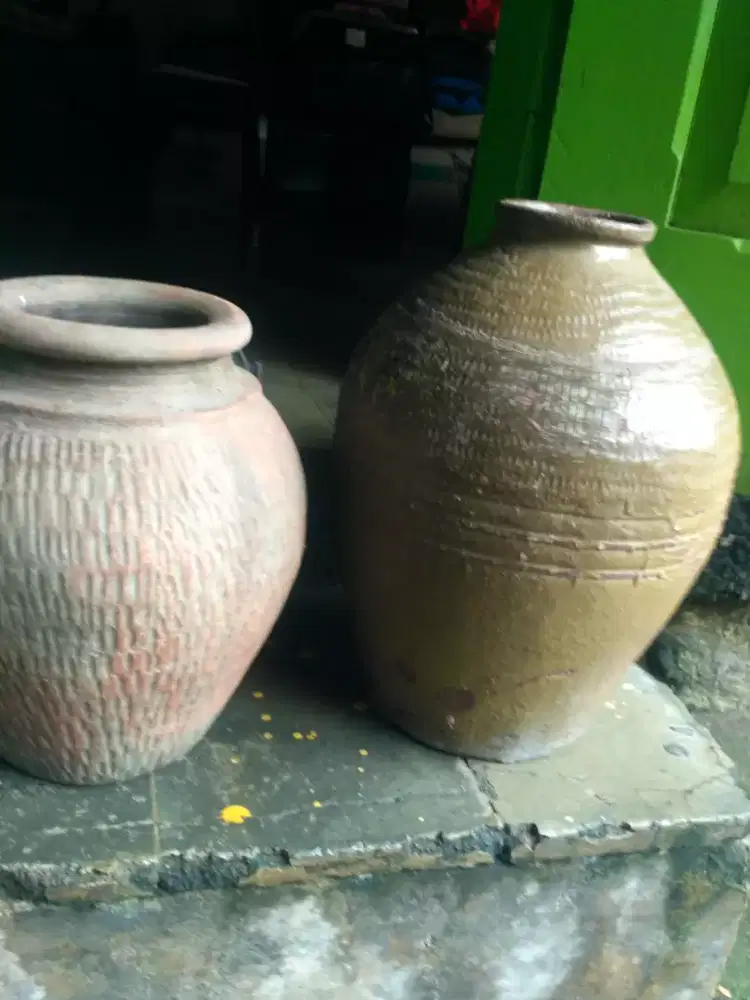 Dijual guci guci lwssn utk koleksi antiqkan