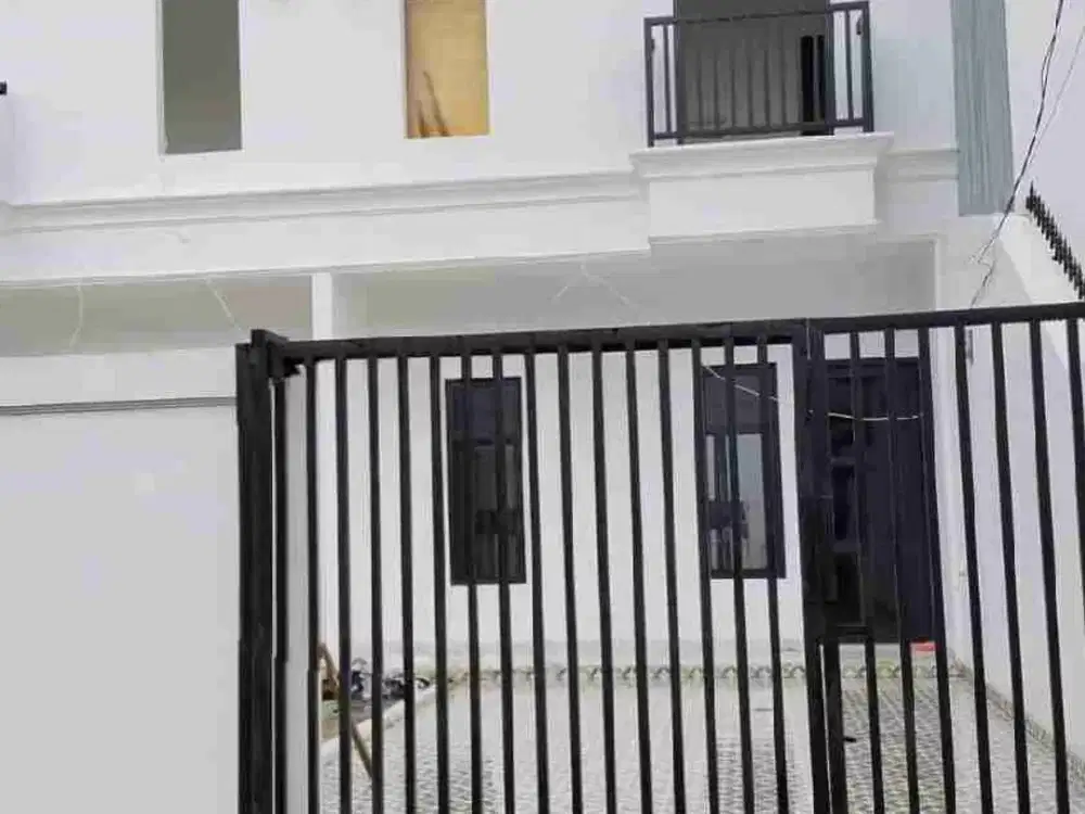 SEWA RUMAH DI RAWAMANGUN 3 KT