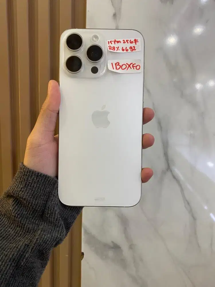 Iphone 15 pm 256 second ibox