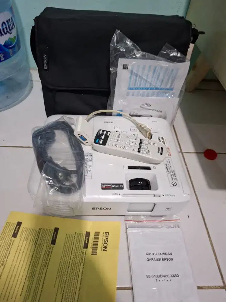 dijual proyektor epson tipe eb x400 mantap
