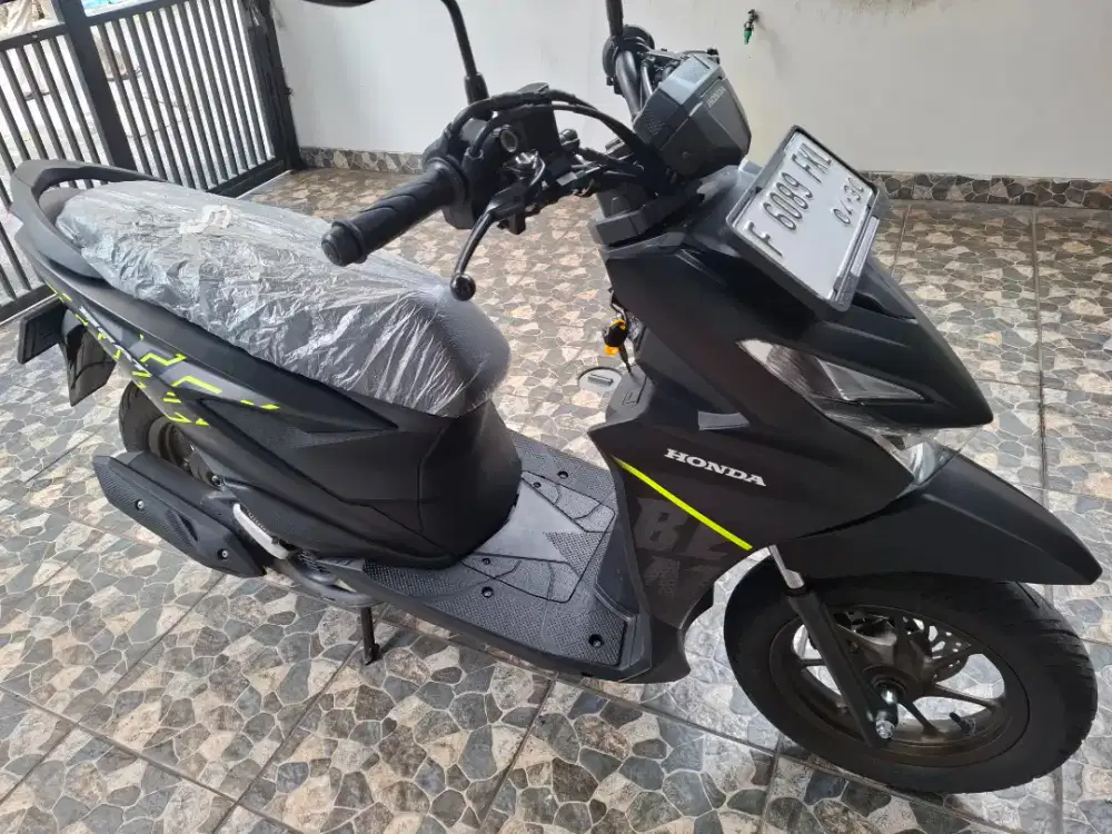 Km4rb garansi service, honda beat street CBS 2025 bln 4 pajak panjang.