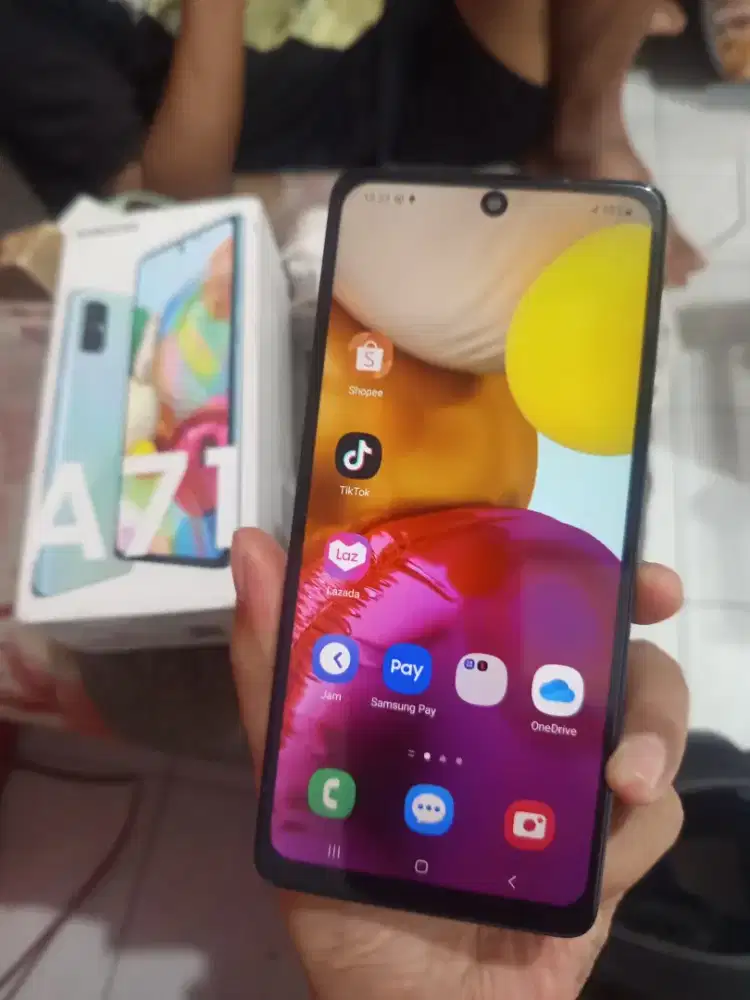 Samsung A71 8/128 fullset